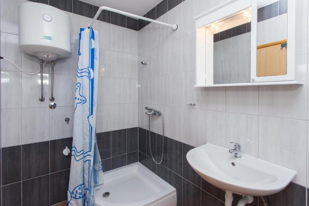 Apartments Bezek トルステニク 部屋 写真